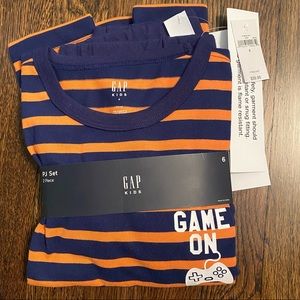 Gap PJ set. Short sleeve shirt with pants.  NWT
